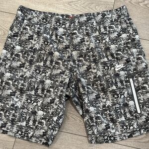 Nike Prodigy Summer Solstice Shorts Mens Size 38 White Black Print Crazy Print